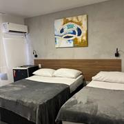 Quarto Econômico triplo casal