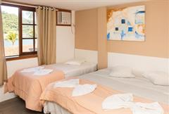 Quarto Triplo com Vista do Mar