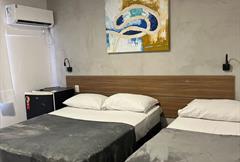 Quarto Econômico triplo casal