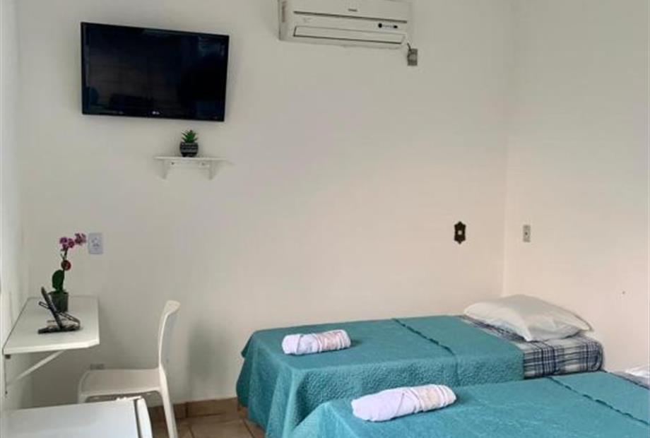 Quarto Quádruplo Clássico-1.jpg