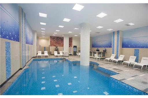 Piscina Coberta e Aquecida