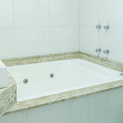 Suíte Deluxe com Hidro