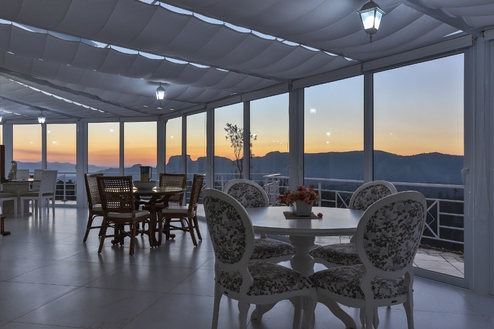 gazebo (960x640).jpg