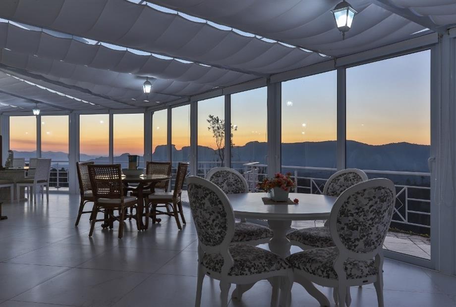 gazebo (960x640).jpg