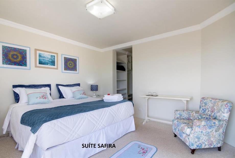 Suíte com Varanda-1.jpg