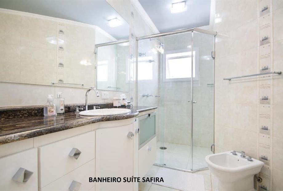 Suíte com Varanda-5.jpg