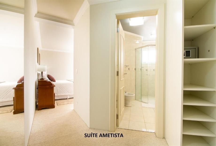 Suíte com Varanda-11.jpg