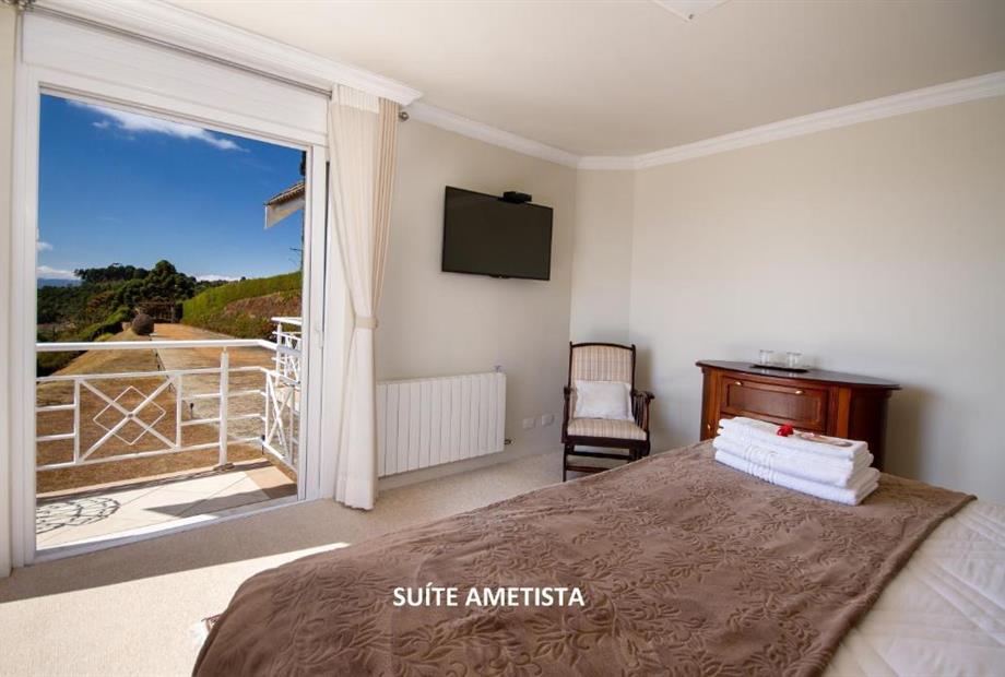 Suíte com Varanda-16.jpg