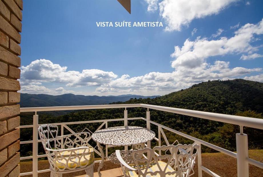 Suíte com Varanda-19.jpg