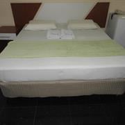 Quarto com Cama de Casal ou 2 de Solteiro