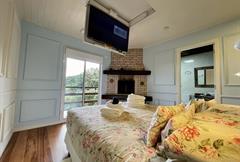 Quarto Duplo com Banheira