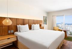 Quarto Vista Lateral Mar