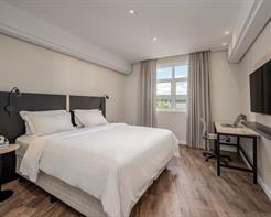 Standard Casal - 1 Cama Queen