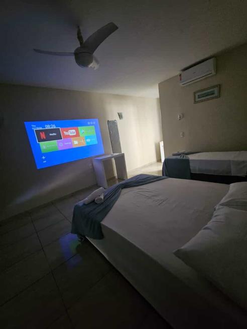 suite 29  projetor.jpg