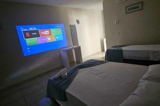 suite 29  projetor.jpg