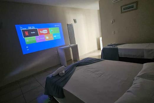suite 29  projetor.jpg