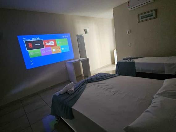 suite 29  projetor.jpg