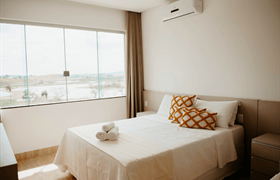 Quarto Triplo Deluxe com vista do Hotel Chale Capitolio