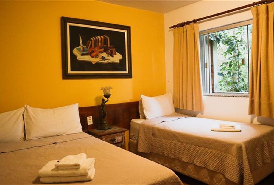 quarto 18 triplo standard.jpeg