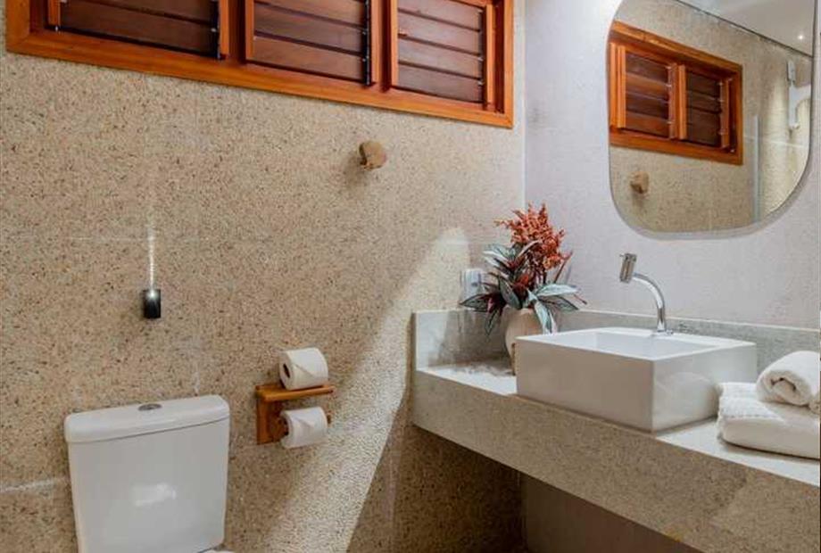 whatsapp image 2024-12-13 at 10.45.19 (1).jpeg