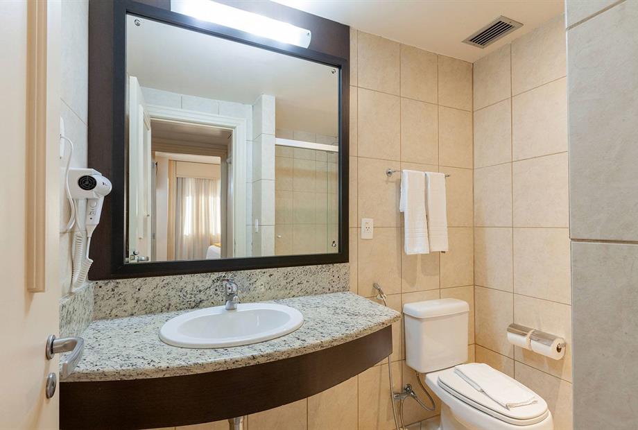vittoria-bento-211-banheiro-001.jpg