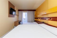 Triplo Standard com Sofá Cama