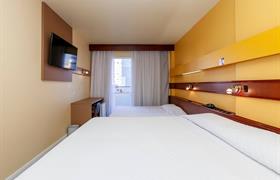 Triplo Standard com Sofá Cama do Tri Hotel Bento Goncalves