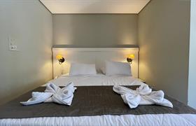 QUARTO DELUXE COM VARANDA do Pousada Golden Hills