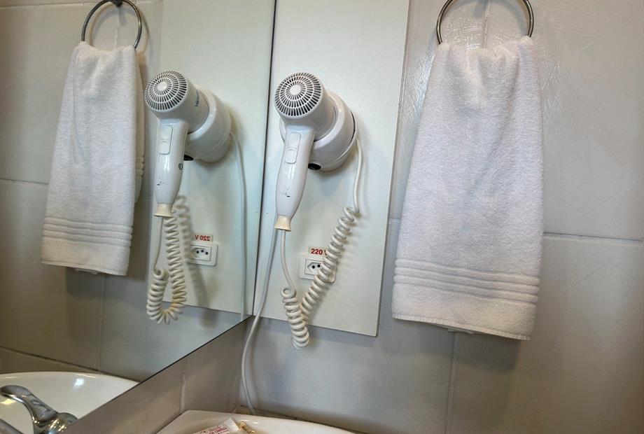 whatsapp image 2024-11-06 at 09.40.33.jpeg