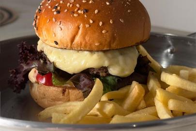 whatsapp image 2025-06-03 at 11.34.02(2).jpeg