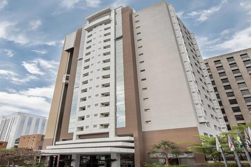 fachada-hotel-intercity-nacoes-unidas (2).jpg