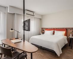 Premium Casal - 1 Cama King e 1 Sofá Cama