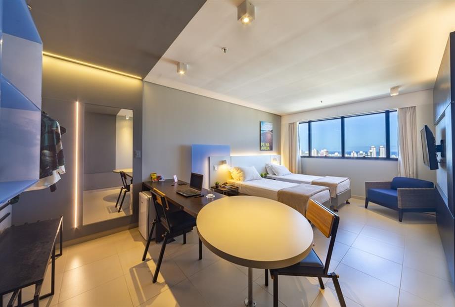 fab_0425-hdr (1).jpg