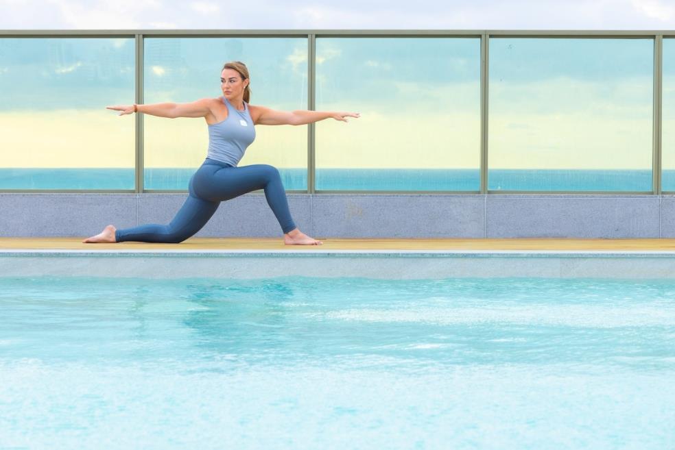 yoga_piscina_1mb.jpg