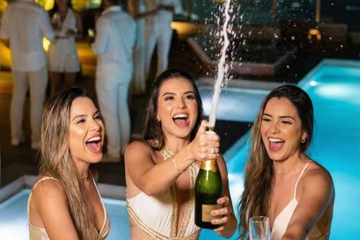 sais - reveillon 1mb.jpg