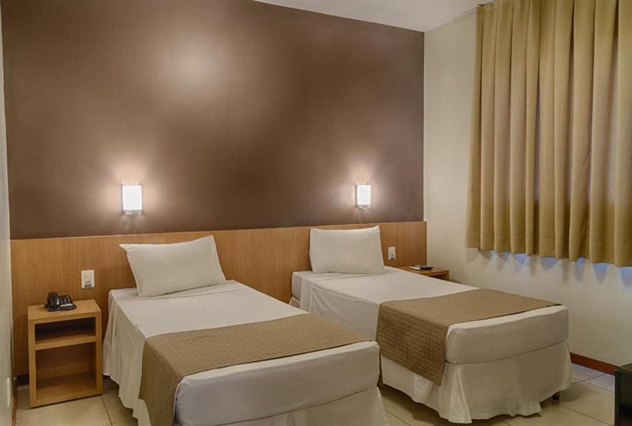 Quarto Deluxe com 2 Camas de Solteiro-1.jpg