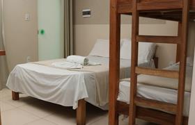 Quarto Quádruplo com Beliche do Atalaia VIP Praia Hotel