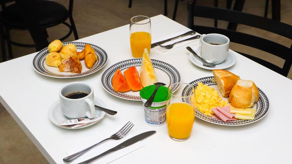 cafe1.jpg