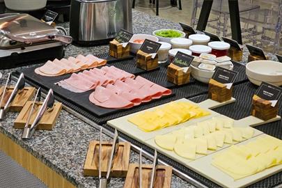 slpl - café da manhã (2).jpg