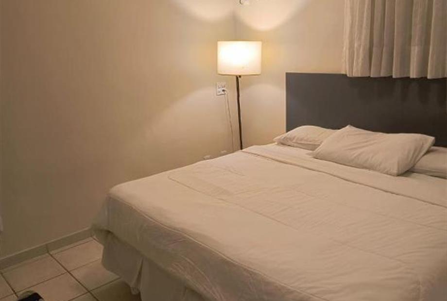 Quarto com Cama de Casal ou 2 de Solteiro-1.jpg