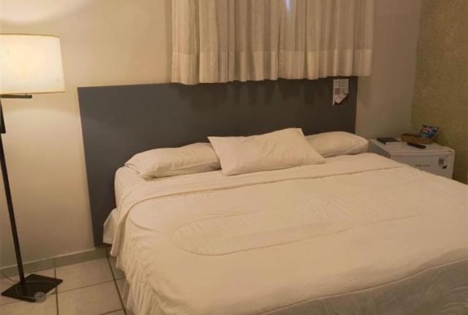 Quarto com Cama de Casal ou 2 de Solteiro-2.jpg