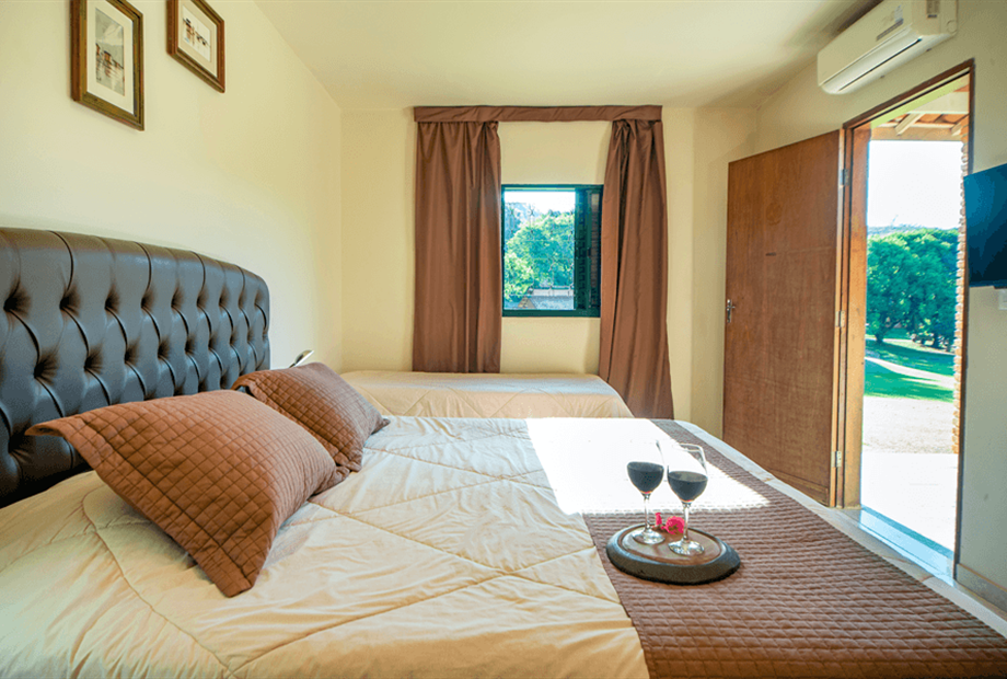 quarto 1 - 003red.png