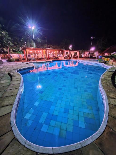 img piscina.jpg