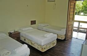Apartamento Triplo Sem Vista do Hotel Fazenda Paraiso - Ilha do Mosqueiro
