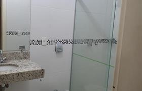 Standard Triplo Casal + Solteiro sem Varanda do Hotel Muriaé - Minas Gerais
