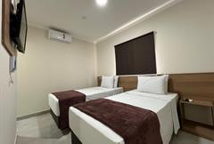 Quarto Duplo Cama Solteiro