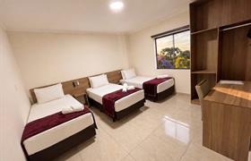 Quarto Triplo do Hotel Internacional Guarulhos
