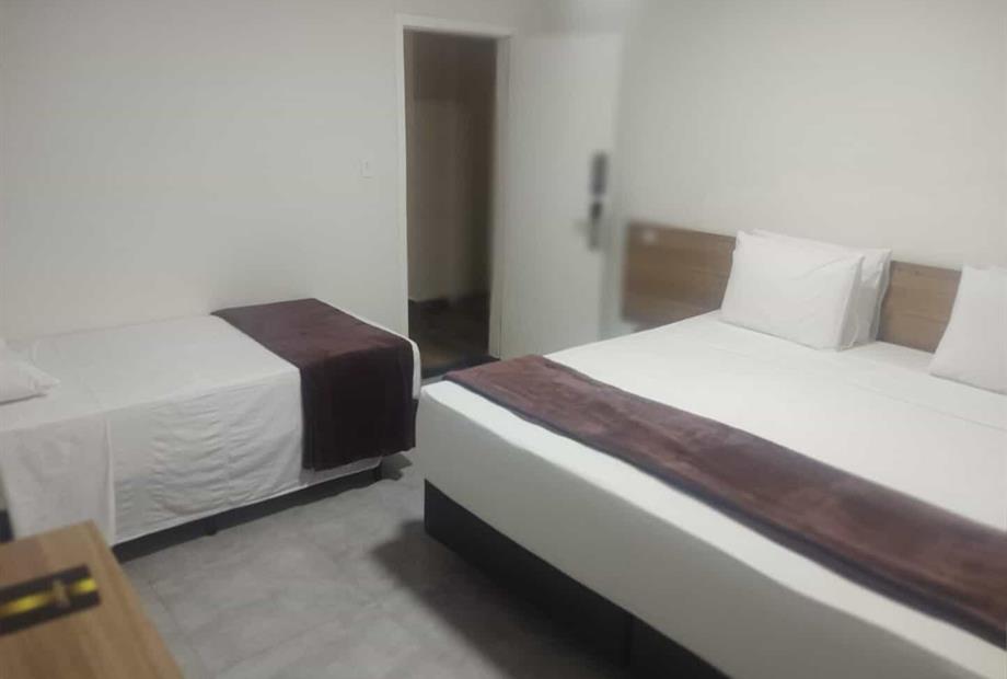 quatro duplo cama extra..jpeg