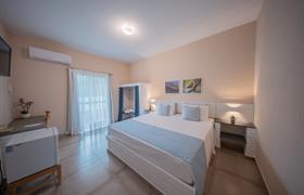 MASTER KING BED do Matiz Igarata Resort Spa & Eventos