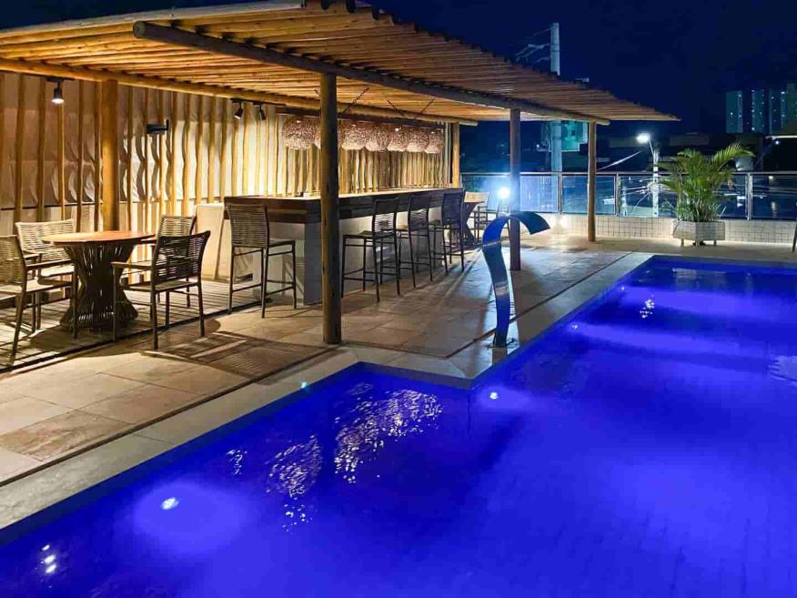foto piscina e bar 06_11zon.jpg